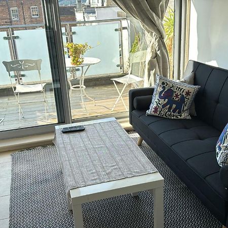 Bright And Airy Islington Apartment London Exterior photo